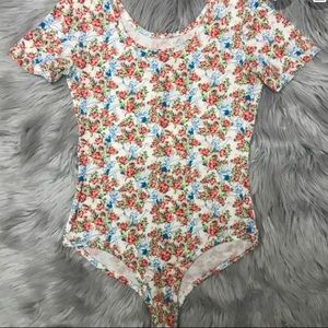 one piece tinker bell shirt💗✨